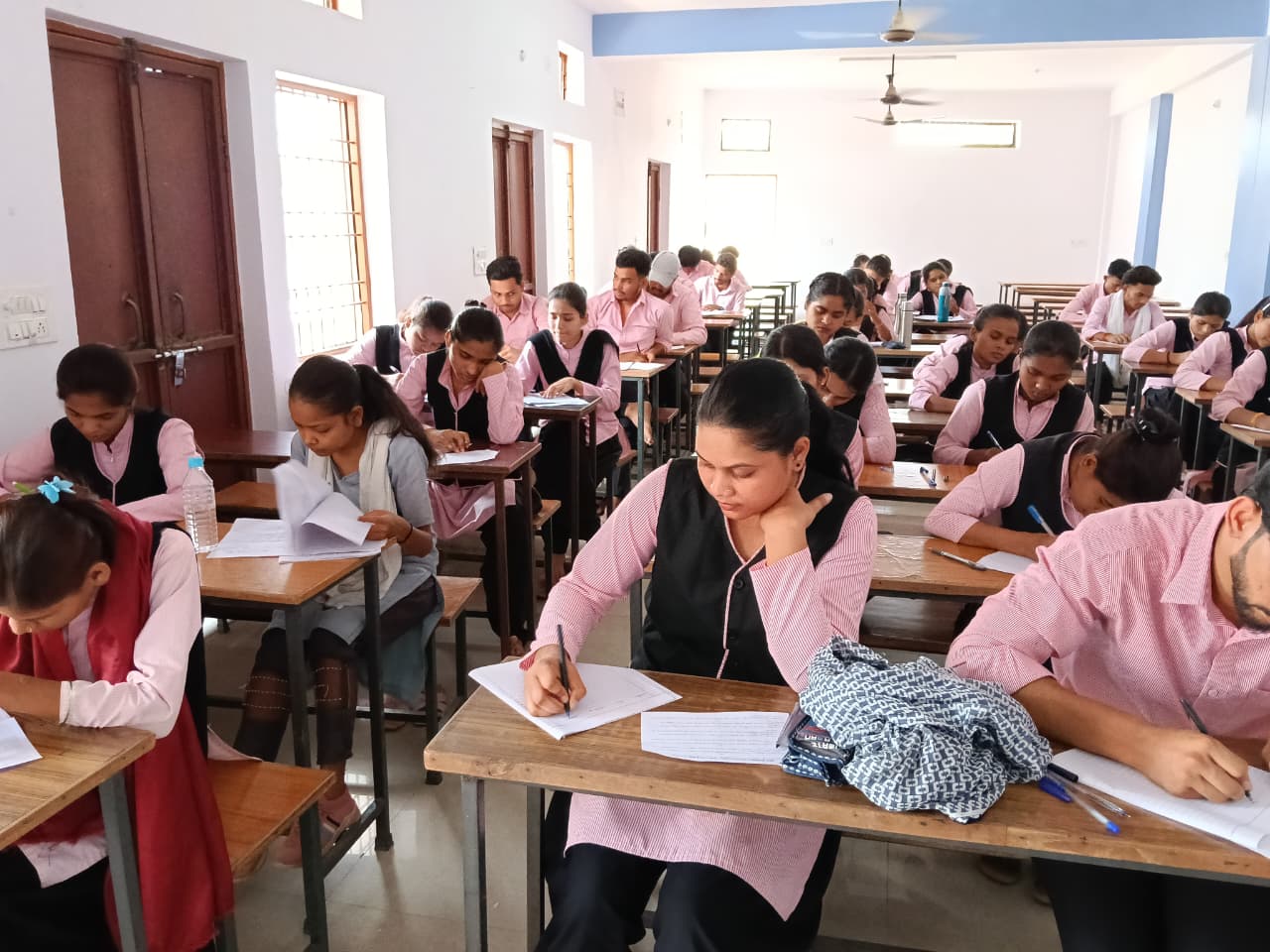 Rajiv Gandhi Computer College Shahdol